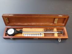 Mercer model 7822/705/62 bore gauge / micrometer, in fitted wooden box.