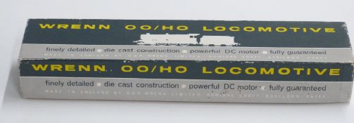 Wrenn 00 gauge BR 2-6-4 standard Tank locomotive 80033 W2218, in original box
