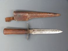 WWI French trench knife 'Le Avener' with leeather sheath. Blade length 22cm.