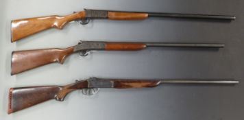Three single barrelled shotguns Harrington & Richardson Model 58 12 bore single barrel shotgun