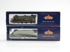 Two Bachmann 00 gauge locomotives LNER 4-6-2 Class A4 Silver Fox 2512 31-952A and BR 4-6-0 Hall