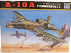 Trumpeter Aircraft Series No.14 1:32 scale model kit A-10A Thunderbolt II 02214, in original box