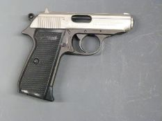Umarex Walther PPK/S .177 air pistol, serial number 08L13664, with original instruction booklet.