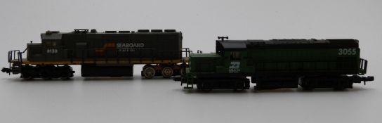 Two Bachmann and Illehano N gauge American locomotives CO-CO Seaboard System 8130 and BO-BO