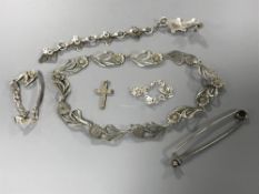 A collection of assorted silver jewellery.