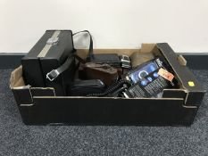 A box of gent's razors,