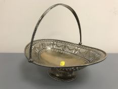 A silver swing handled basket, Hammond Creake and Co. (Saint. Arnaud Creake), Sheffield 1896, 479g.