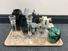 A tray containing a pair of Sylvac horse head bookends, pair of marble bookends,