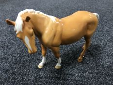 A Beswick figure - Model 976, Mare (facing left), palomino,
