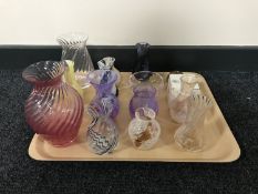 A tray of thirteen Caithness glass vases,