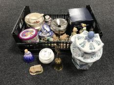 A box containing china figurines, Masons planter, a boxed Border fine arts figure of a setter,