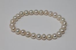 A fresh water cultured pearl bracelet