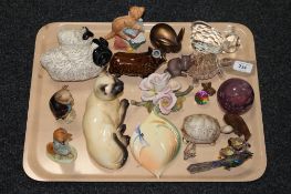 A tray containing Beswick Persian cat, two Beswick Beatrix Potter figures,