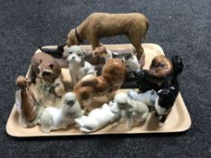 A tray of assorted animal ornaments - John Beswick Dachshund, Aynsley racoon,