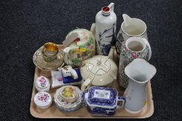 A tray containing a Wedgwood George V commemorative jug,