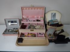 A tray containing jewellery boxes, assorted costume jewellery, compacts,