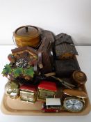 A tray of wooden trinket boxes, desk clocks, cuckoo clock,