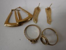 Two pairs of 9ct gold earrings,