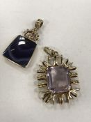 A 9ct gold agate pendant together with one other pendant (2)