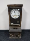 A National clocking in machine