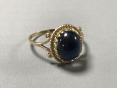 A 9ct gold moonstone ring