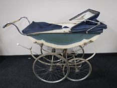 A mid 20th century Queen of the Road pram