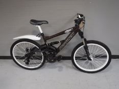 A gent's Saracen Raw II mountain bike