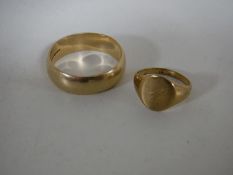 A 9ct gold signet ring,