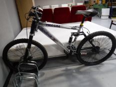 A Gent's full suspension Reebok Fall Line mountain bike