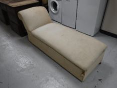 A Victorian storage chaise longue (re-upholstery project)