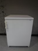 A Bosch under bench fridge