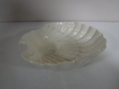 A Leeds Pottery shell dish.