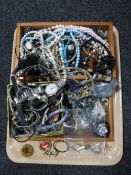 A tray of costume jewellery