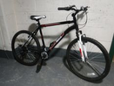 A gents Reebok solo mountain bike