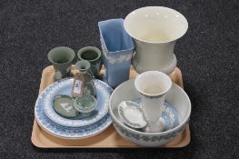 A tray containing four pieces of Wedgwood green and white Jasperware together with twelve further