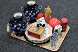 A tray of pair of blue and gilt twin handled vases, assorted wall plates,