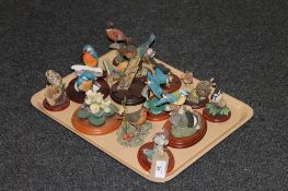 A tray containing fourteen Border Fine Arts birds, including Kingfishers, Pheasant, Owl,