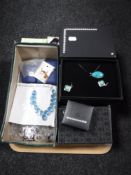 A tray containing a quantity of assorted costume jewellery