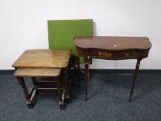 A nest of two oak tables,