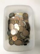 A tub containing Victorian and later pennies, half pennies,