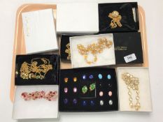 A collection of Joan Rivers and other costume jewellery.