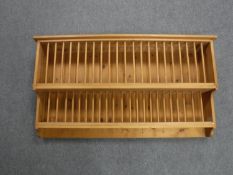 A pine plate rack