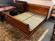 A good quality 6' mahogany sleigh bed frame