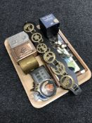 A tray of trinket boxes, RAC and Northumberland car badge, horse brasses,