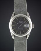 A GENTLEMAN'S STAINLESS STEEL ROLEX OYSTER PERPETUAL DATE WRIST WATCH CIRCA 1971, REF. 1500 WITH