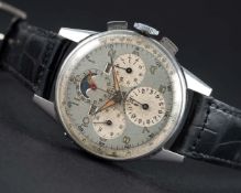 A RARE GENTLEMAN'S STAINLESS STEEL UNIVERSAL GENEVE TRI COMPAX MOONPHASE TRIPLE CALENDAR CHRONOGRAPH