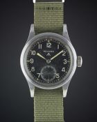 A GENTLEMAN'S BRITISH MILITARY RECORD W.W.W. WRIST WATCH CIRCA 1940s, PART OF THE 