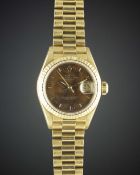 A RARE LADIES 18K SOLID GOLD ROLEX OYSTER PERPETUAL DATEJUST BRACELET WATCH DATED 1990, REF. 69178