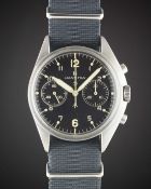 A GENTLEMAN'S STAINLESS STEEL BRITISH MILITARY ROYAL NAVY HAMILTON PILOTS CHRONOGRAPH WRIST WATCH