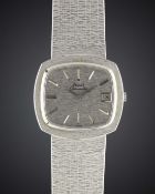 A FINE GENTLEMAN'S SIZE 18K SOLID WHITE GOLD PIAGET AUTOMATIC BRACELET WATCH CIRCA 1970s Movement: